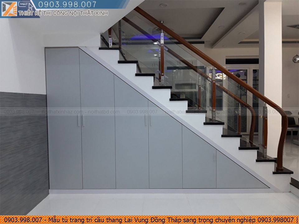 Mẫu tủ trang trí cầu thang Lai Vung Đồng Tháp sang trọng chuyên nghiệp 0903.998007