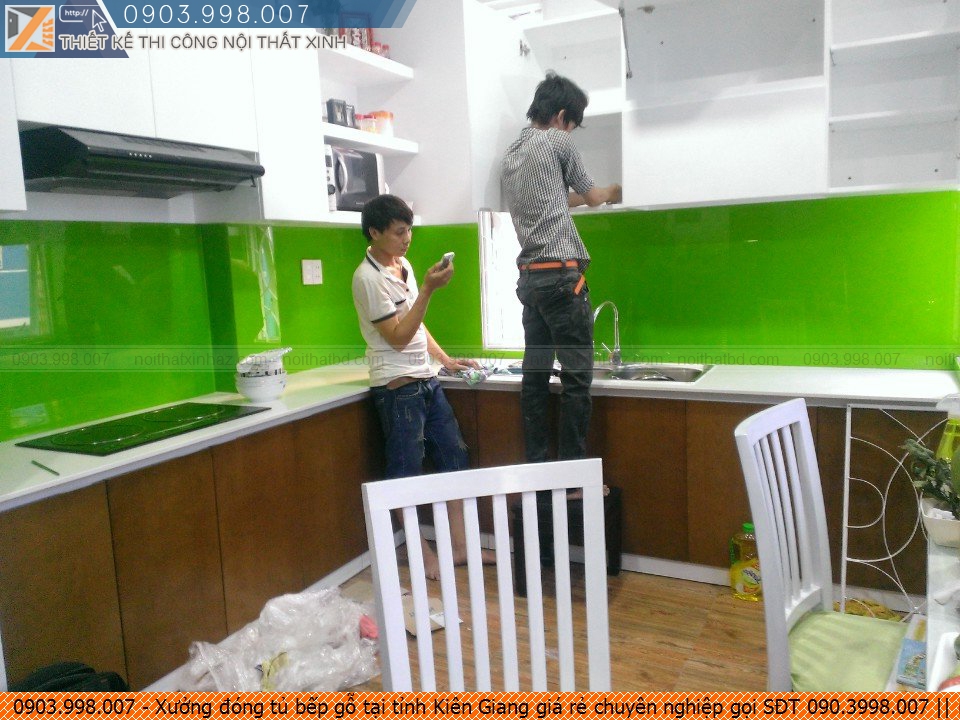 Xưởng đóng tủ bếp gỗ tại tỉnh Kiên Giang giá rẻ chuyên nghiệp gọi SĐT 090.3998.007